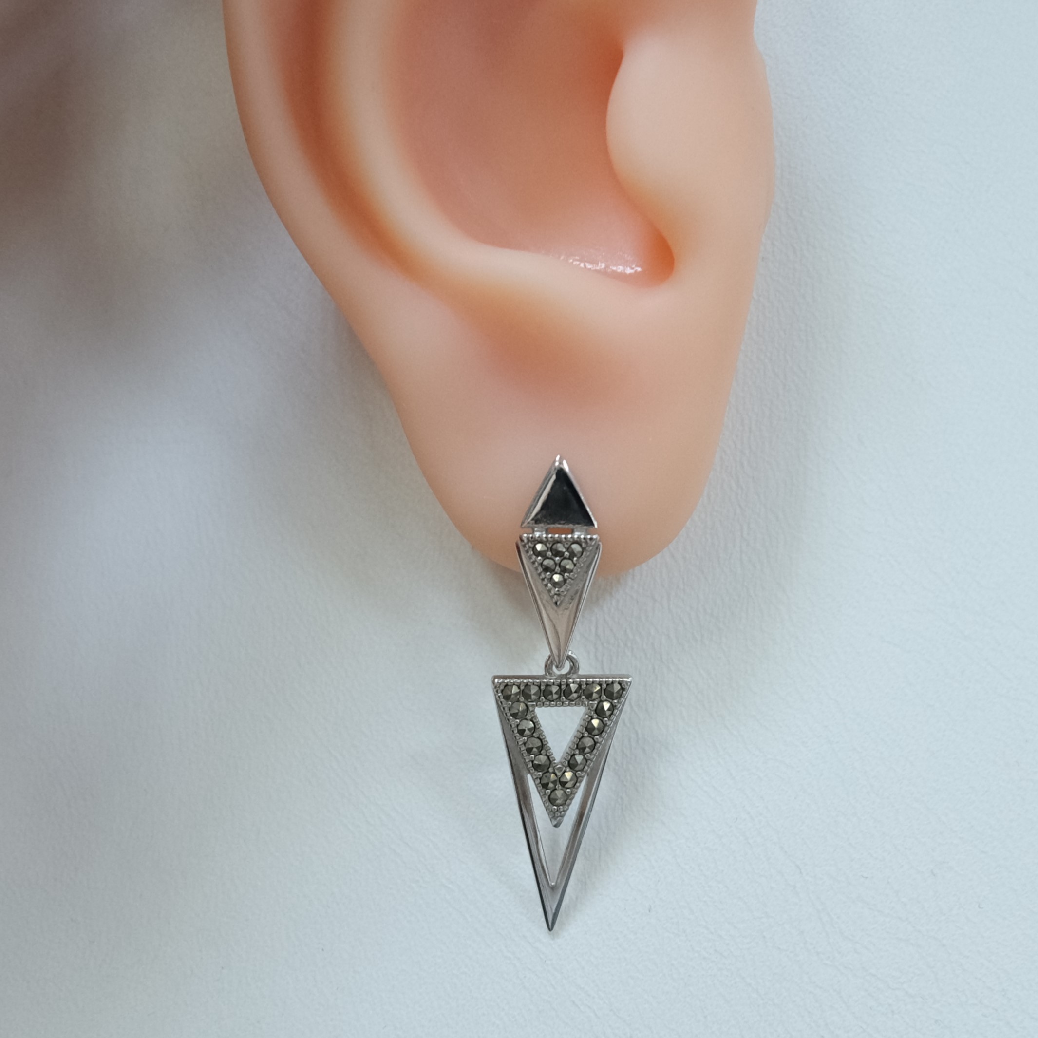 Серебряные серьги с марказитами